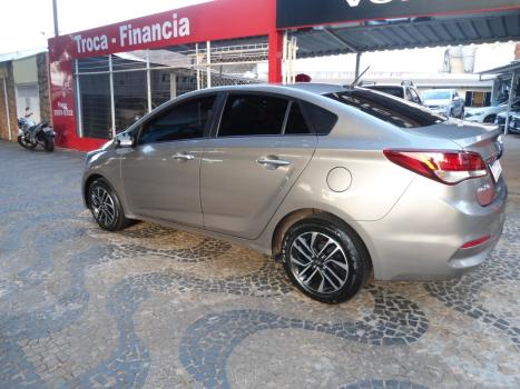 HYUNDAI HB 20 Sedan 1.6 16V 4P FLEX COMFORT AUTOMÁTICO, Foto 4 HYUNDAI HB 20 Sedan 1.6 16V 4P FLEX COMFORT AUTOMÁTICO, Foto 4