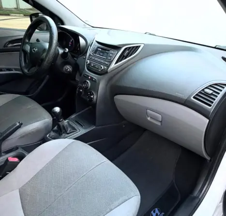 HYUNDAI HB 20 Sedan 1.0 12V 4P FLEX UNIQUE, Foto 6