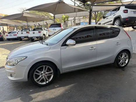HYUNDAI I30 2.0 16V 4P, Foto 3 HYUNDAI I30 2.0 16V 4P, Foto 3