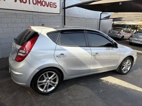HYUNDAI I30 2.0 16V 4P, Foto 7 HYUNDAI I30 2.0 16V 4P, Foto 7