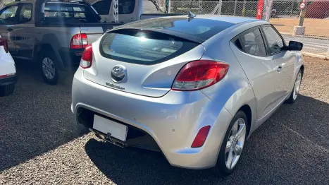 HYUNDAI Veloster 1.6 16V 3P AUTOMÁTICO, Foto 3 HYUNDAI Veloster 1.6 16V 3P AUTOMÁTICO, Foto 3