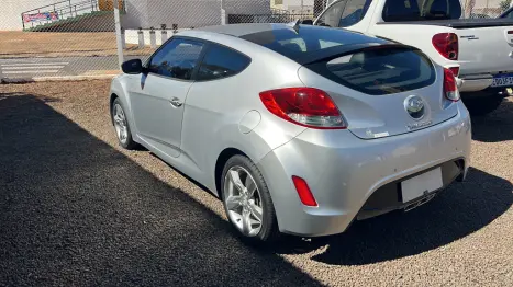 HYUNDAI Veloster 1.6 16V 3P AUTOMÁTICO, Foto 4 HYUNDAI Veloster 1.6 16V 3P AUTOMÁTICO, Foto 4