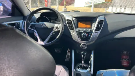 HYUNDAI Veloster 1.6 16V 3P AUTOMÁTICO, Foto 5 HYUNDAI Veloster 1.6 16V 3P AUTOMÁTICO, Foto 5