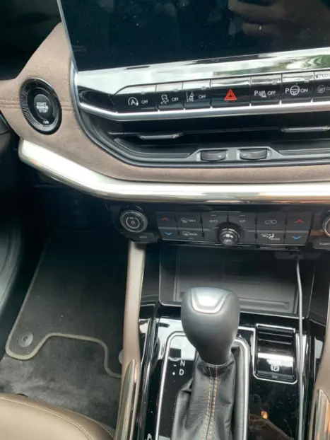 JEEP Commander 1.3 16V 4P FLEX T270 OVERLAND TURBO AUTOMTICO, Foto 12