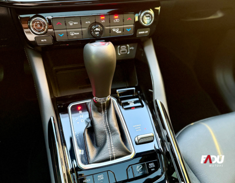 JEEP Commander 2.0 16V 4P HURRICANE 4 TURBO BLACKHAWK AUTOMTICO, Foto 8