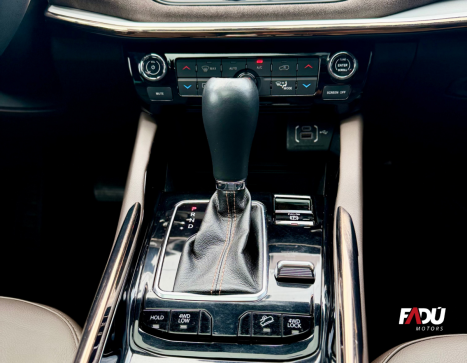 JEEP Commander 2.0 16V 4P TD380 OVERLAND TURBO DIESEL AUTOM�TICO, Foto 8