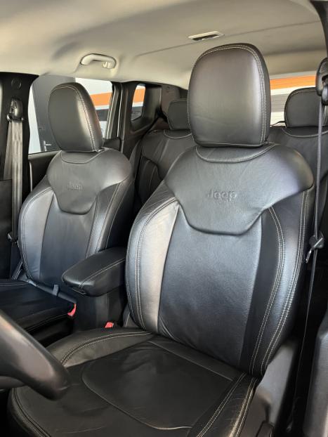 JEEP Renegade 1.8 16V 4P FLEX LONGITUDE AUTOMÁTICO, Foto 3 JEEP Renegade 1.8 16V 4P FLEX LONGITUDE AUTOMÁTICO, Foto 3