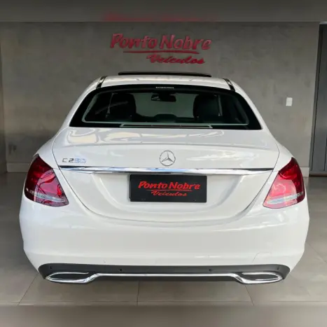 MERCEDES-BENZ C 250 2.0 16V 4P CGI AVANTGARDE 9-GTRONIC AUTOMÁTICO, Foto 6 MERCEDES-BENZ C 250 2.0 16V 4P CGI AVANTGARDE 9-GTRONIC AUTOMÁTICO, Foto 6