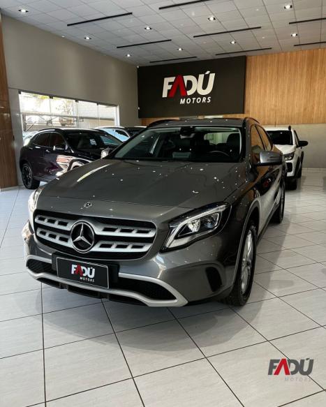 MERCEDES-BENZ GLA 200 1.6 16V 4P FLEX CGI STYLE TURBO AUTOM�TICO, Foto 3