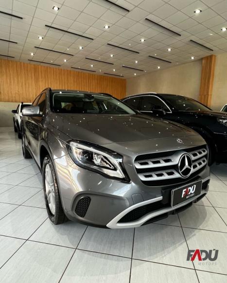 MERCEDES-BENZ GLA 200 1.6 16V 4P FLEX CGI STYLE TURBO AUTOM�TICO, Foto 4
