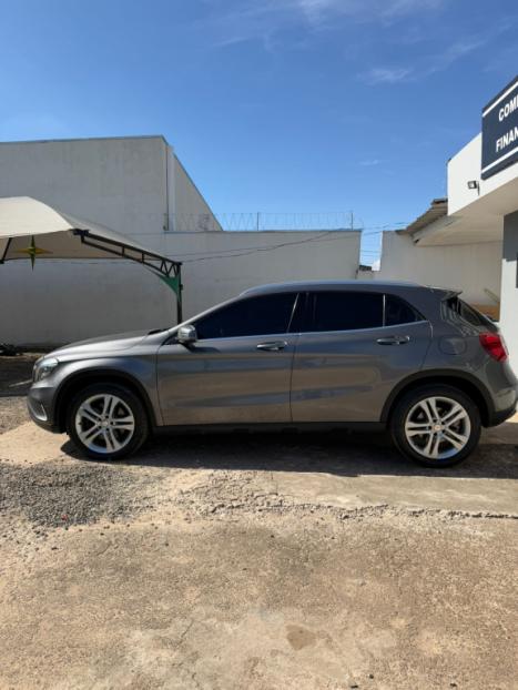 MERCEDES-BENZ GLA 250 2.0 16V 4P ENDURO TURBO AUTOM�TICO, Foto 7