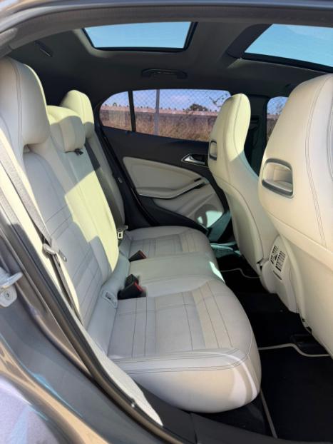 MERCEDES-BENZ GLA 250 2.0 16V 4P ENDURO TURBO AUTOM�TICO, Foto 8