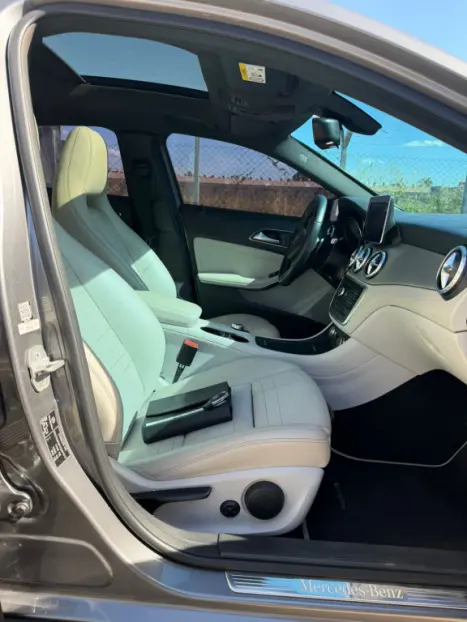 MERCEDES-BENZ GLA 250 2.0 16V 4P ENDURO TURBO AUTOM�TICO, Foto 9