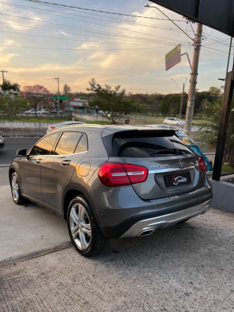 MERCEDES-BENZ GLA 250 2.0 16V 4P ENDURO TURBO AUTOM�TICO, Foto 6