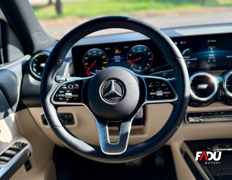 MERCEDES-BENZ GLB 200 1.3 16V 4P CGI PROGRESSIVE TURBO 7G-TRONIC DCT AUTOM�TICO, Foto 6