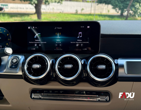 MERCEDES-BENZ GLB 200 1.3 16V 4P CGI PROGRESSIVE TURBO 7G-TRONIC DCT AUTOM�TICO, Foto 8