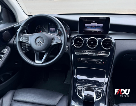 MERCEDES-BENZ GLC 250 2.0 16V 4P CGI 4MATIC HIGHWAY 9G-TRONIC AUTOM�TICO, Foto 4