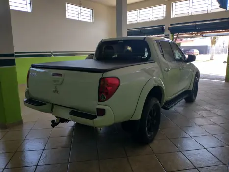 MITSUBISHI L 200 Triton 3.2 16V HPE 4X4 CABINE DUPLA TURBO DIESEL INTERCOOLER AUTOMTICO, Foto 5