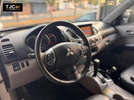 MITSUBISHI L 200 Triton 3.2 16V HPE 4X4 CABINE DUPLA TURBO DIESEL INTERCOOLER AUTOMTICO, Foto 8
