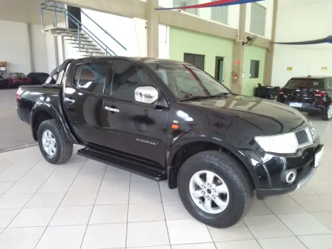 MITSUBISHI L 200 Triton 3.2 16V HPE 4X4 CABINE DUPLA TURBO DIESEL INTERCOOLER AUTOMTICO, Foto 3