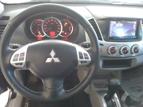 MITSUBISHI L 200 Triton 3.2 16V HPE 4X4 CABINE DUPLA TURBO DIESEL INTERCOOLER AUTOMTICO, Foto 9