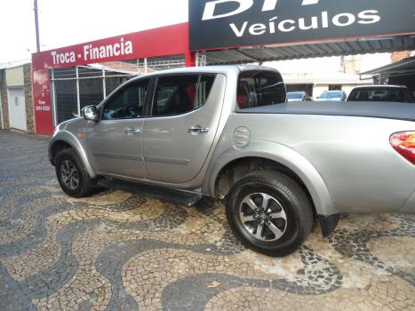 MITSUBISHI L 200 Triton 3.2 16V HPE 4X4 CABINE DUPLA TURBO DIESEL INTERCOOLER AUTOM�TICO, Foto 5