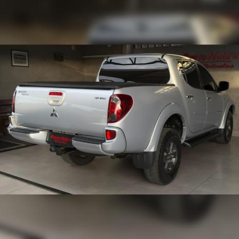MITSUBISHI L 200 Triton 3.5 V6 HPE 4X4 FLEX CABINE DUPLA AUTOM�TICO, Foto 6