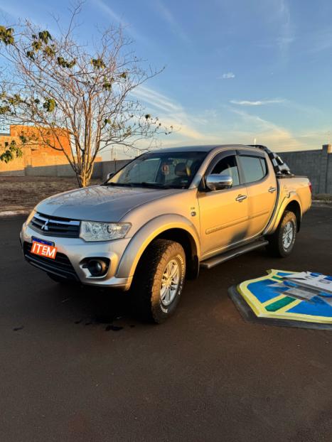 MITSUBISHI L 200 Triton 3.2 16V HPE 4X4 CABINE DUPLA TURBO DIESEL INTERCOOLER AUTOM�TICO, Foto 1
