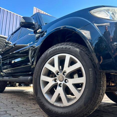 MITSUBISHI Pajero TR4 2.0 16V 4P 4X4 AUTOM�TICO, Foto 5
