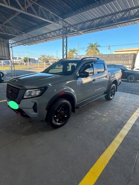 NISSAN Frontier 2.3 16V PRO4X CABINE DUPLA 4X4 BI-TURBO DIESEL AUTOM�TICO, Foto 2