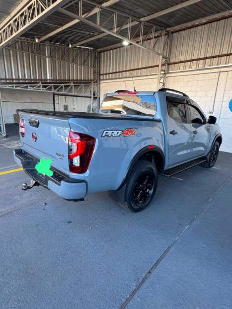 NISSAN Frontier 2.3 16V PRO4X CABINE DUPLA 4X4 BI-TURBO DIESEL AUTOM�TICO, Foto 4