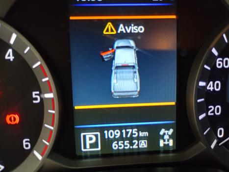 NISSAN Frontier 2.3 16V XE 4X4 CABINE DUPLA BI-TURBO DIESEL AUTOM�TICO, Foto 9