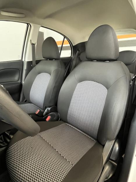 NISSAN March 1.0 12V 4P S FLEX, Foto 2