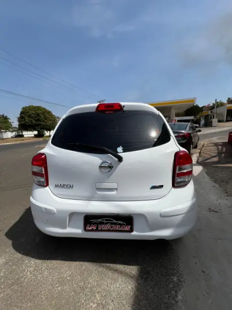 NISSAN March 1.0 16V 4P FLEX, Foto 2