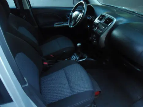 NISSAN March 1.0 16V 4P SV FLEX, Foto 6