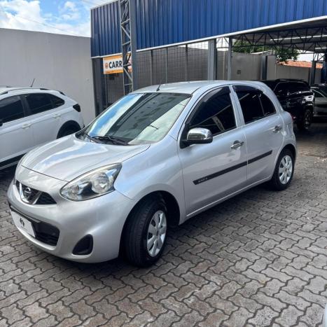 NISSAN March 1.0 16V 4P S FLEX, Foto 4