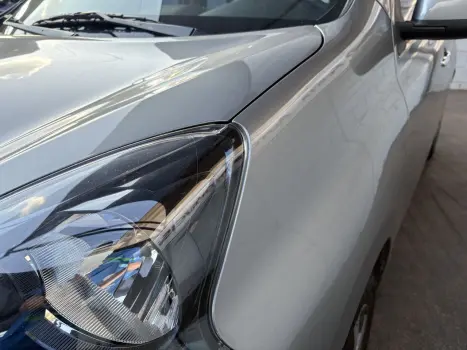 NISSAN March 1.6 16V 4P SL FLEX AUTOMTICO CVT, Foto 8