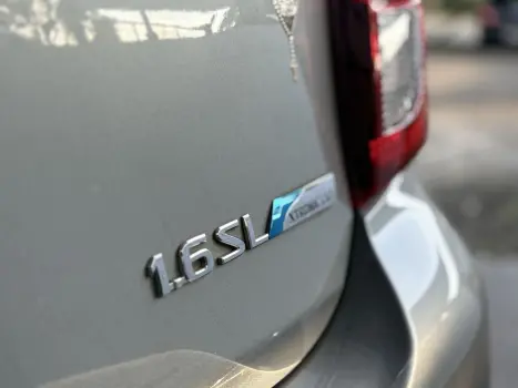 NISSAN March 1.6 16V 4P SL FLEX AUTOMTICO CVT, Foto 10