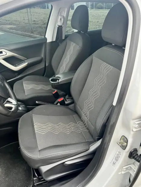 PEUGEOT 2008 1.6 16V 4P FLEX ALLURE AUTOM�TICO, Foto 9