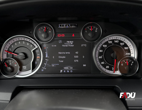 RAM Classic 5.7 V8 32V 4P HEMI LARAMIE NIGHT EDITION AUTOM�TICO, Foto 7