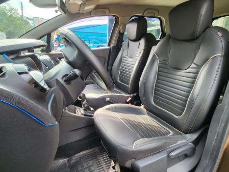RENAULT Captur 1.6 16V 4P FLEX SCE INTENSE X-TRONIC CVT, Foto 9