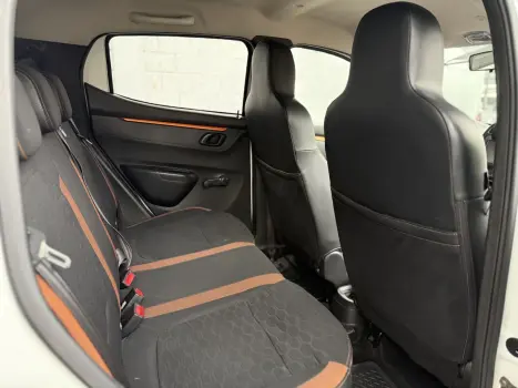 RENAULT Kwid 1.0 12V 4P SCE FLEX OUTSIDER, Foto 20