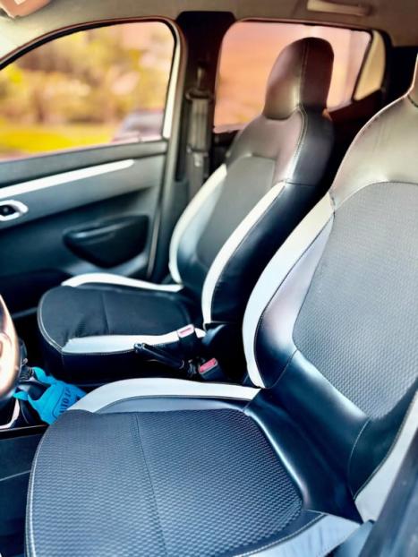 RENAULT Kwid 1.0 12V 4P SCE FLEX INTENSE, Foto 4