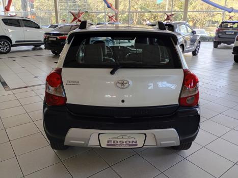 TOYOTA Etios Cross 1.5 16V 4P, Foto 6