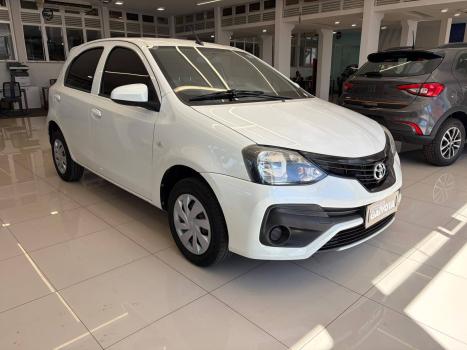 TOYOTA Etios Hatch 1.3 16V 4P FLEX, Foto 1