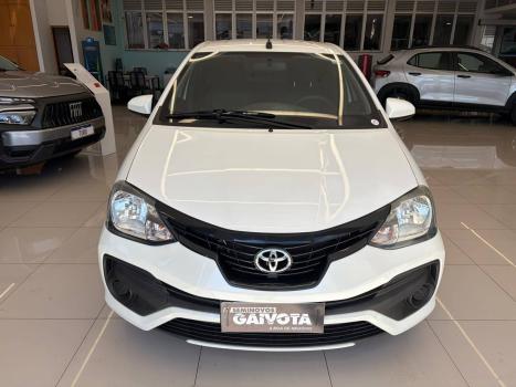 TOYOTA Etios Hatch 1.3 16V 4P FLEX, Foto 3