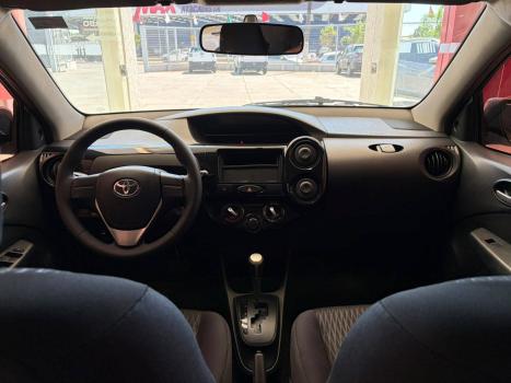 TOYOTA Etios Hatch 1.3 16V 4P FLEX, Foto 4