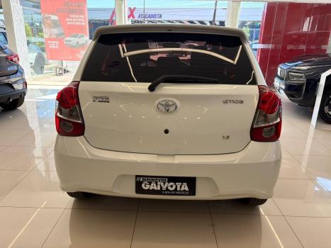 TOYOTA Etios Hatch 1.3 16V 4P FLEX, Foto 6
