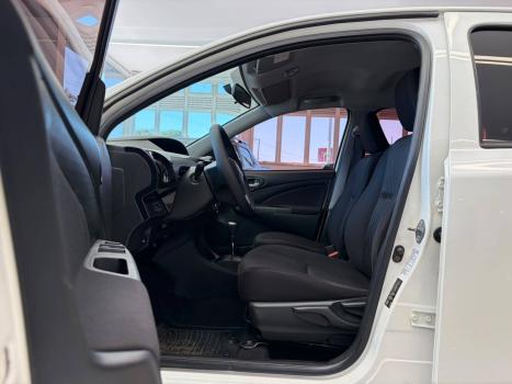 TOYOTA Etios Hatch 1.3 16V 4P FLEX, Foto 7