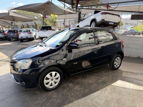 TOYOTA Etios Hatch 1.3 16V 4P FLEX X, Foto 3